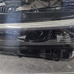2022 Civic Headlight