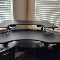 36" VARIDESK ***LIKE NEW***