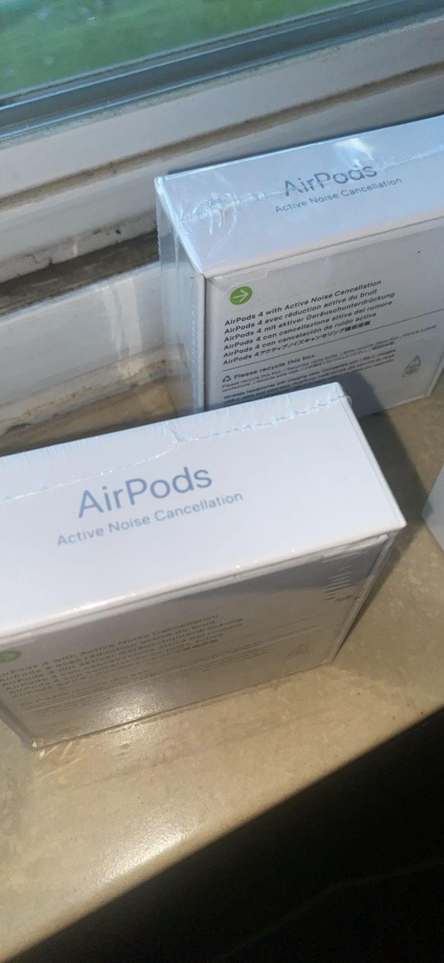Airpods 4 With Active Noise Cancellation