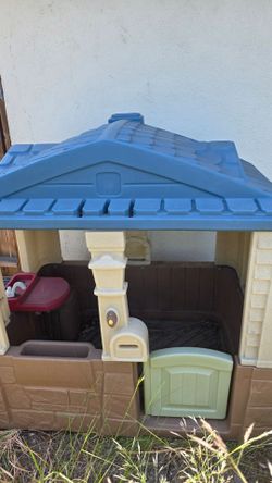 Free outdoor playhouse gratis