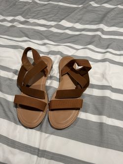 women’s sandals size 8