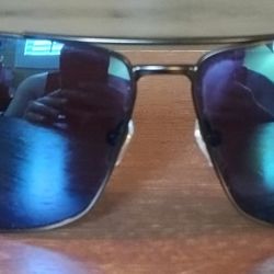 Men Sunglasses with blue Lens