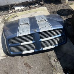 2005 RAm Hood&Grill