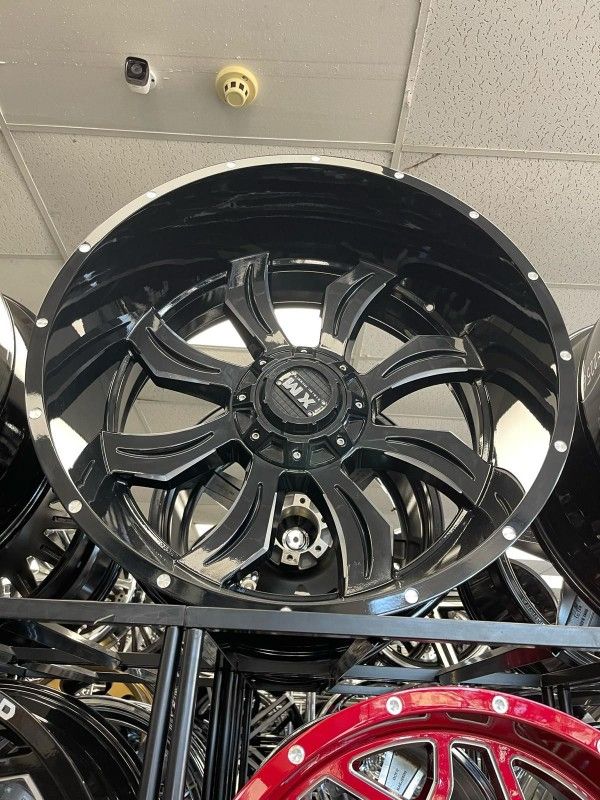 26x12 Wheels And Tires 33/1350/26