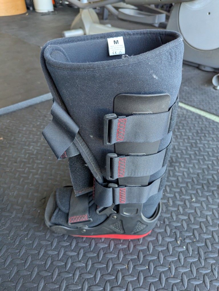 Medical Walking Boot Men's Medium