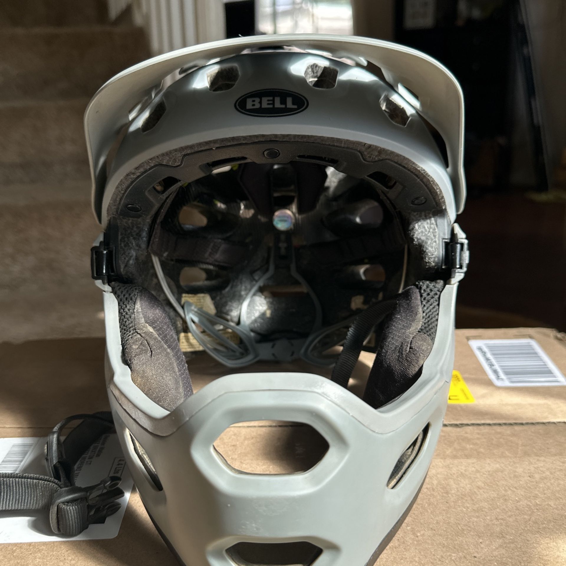 Bell Super 3R MIPS (size S)