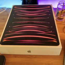 iPad Pro 6th Gen 12.9