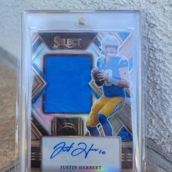 Justin Herbert CHARGERS Auto Panini Select Jersey Patch Card 