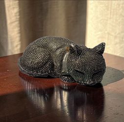 3" Pewter Sleeping Cat Trinket Box Figurine W/ Textured Beaded Pebble Pattern. The object in the image is a pewter cat trinket box featuring a heavily