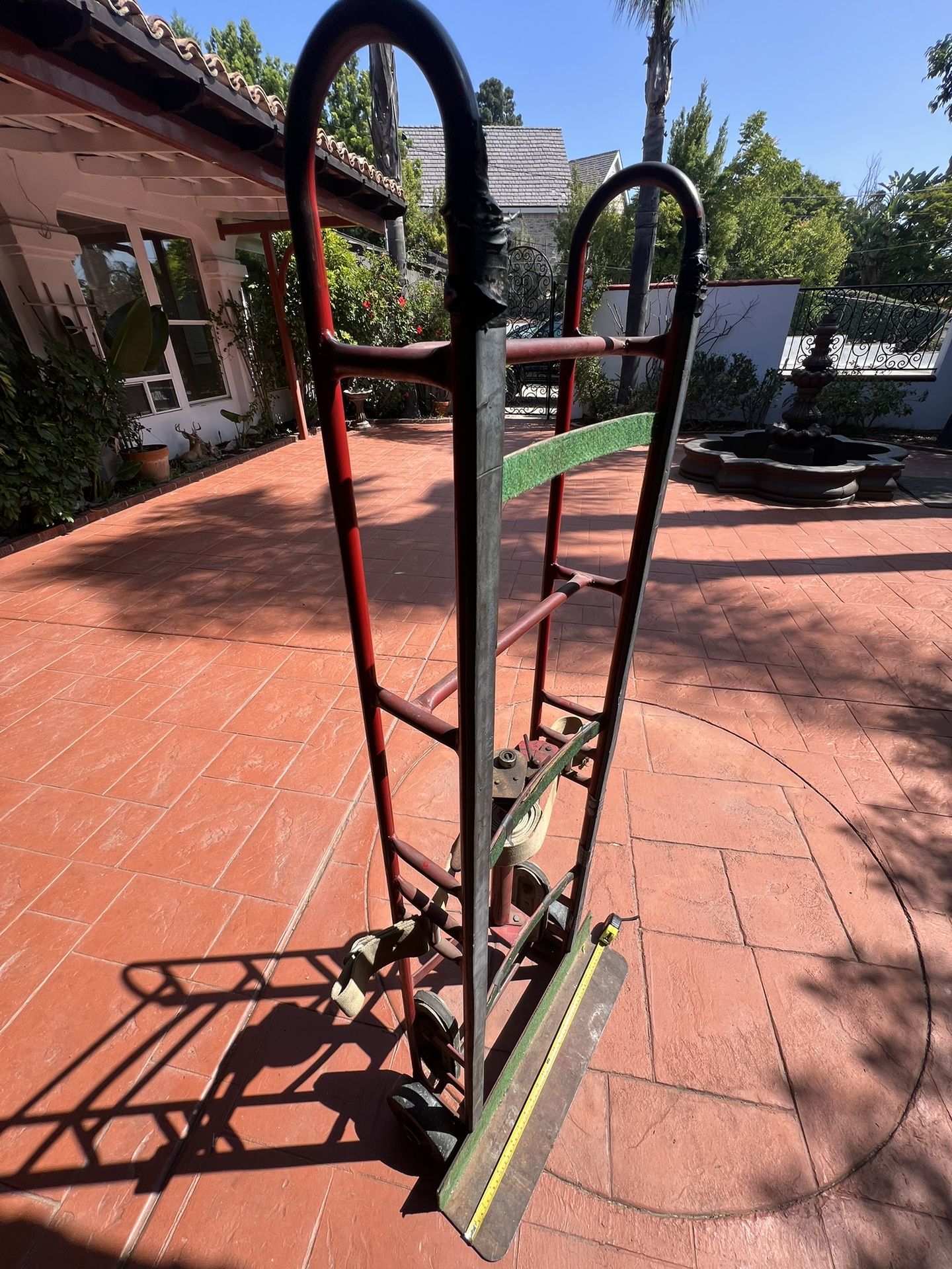 Heavy Duty Dolly With Straps