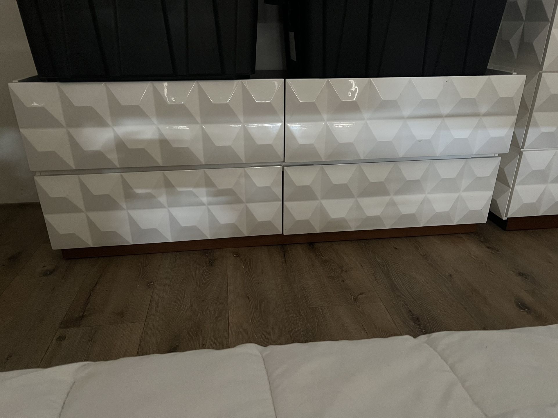 Crate and Barrel (White Modern Dressers) Set