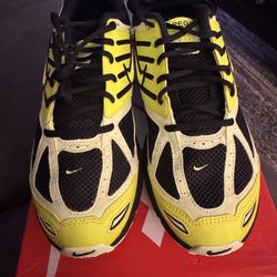 Nike Air US 11 Men's Volt Yellow/Black Retro Runner Pegasus 2K5 - HQ5403 700 New