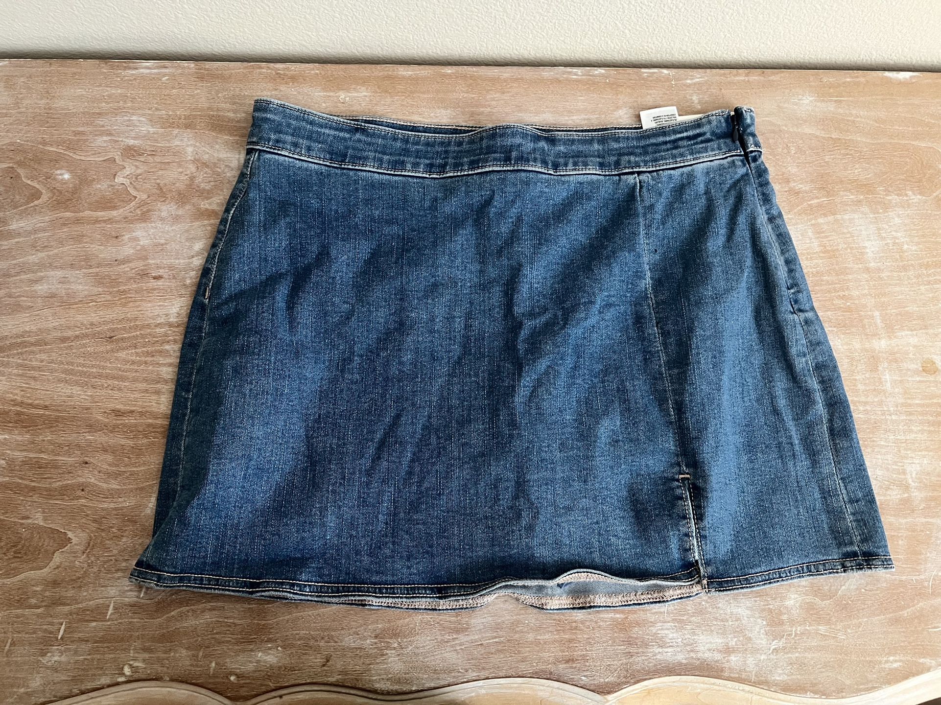 American Eagle Skirt