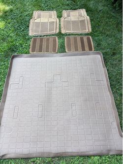 Chevy Tahoe Floor and Cargo mats