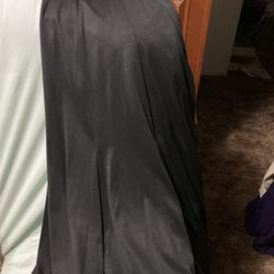 Black long skirt size 9 to 10 scallop seems from gear GEARLTD