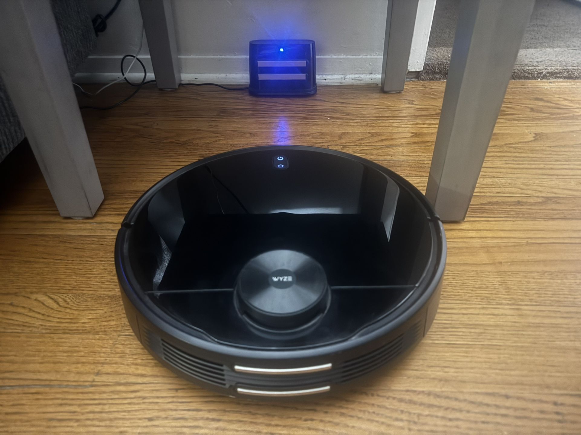 WyzeBot Vacuum
