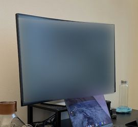 Dell 32" Curved 4K Monitor (S3221QS)