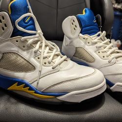 Jordan 5 Laney 
