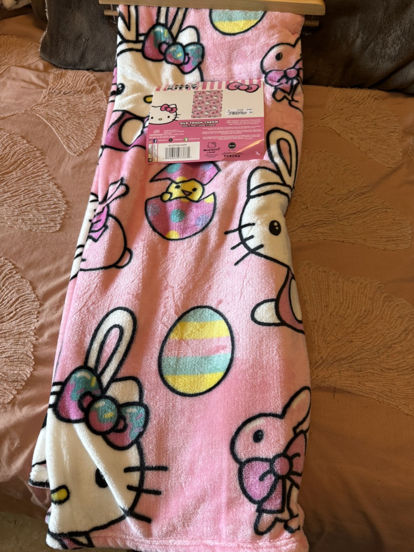 Hello Kitty Blanket