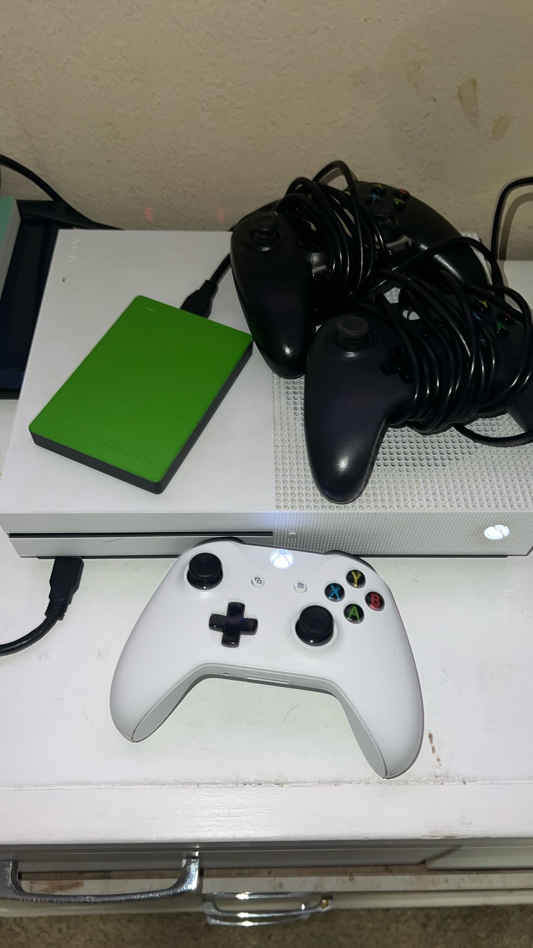 Xbox One S