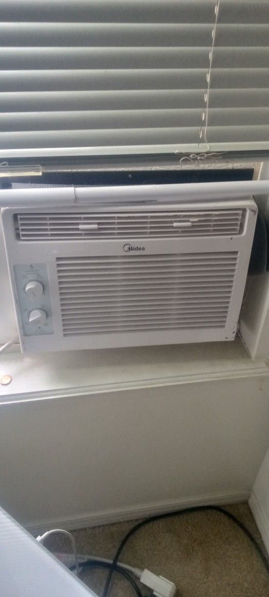 Window Air Conditioner 