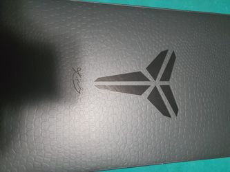 Kobe 4 Protro Gift Of Mamba Size 18 Men BNIB