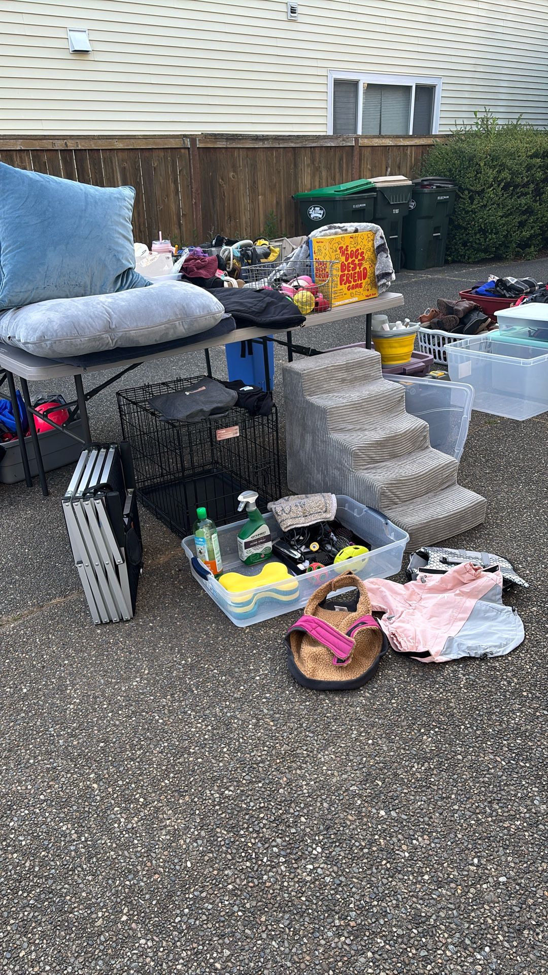 Medium & Large Dog Items For Sale