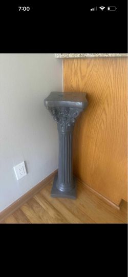 Gray Decorative Column Pedestal Stand