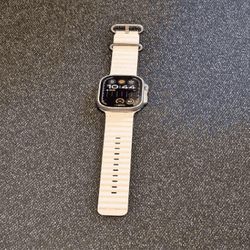 Apple Watch Ultra 2 (Near Perfect) – Exceptional Craftsmanship against learn