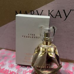 Mary Kay Live Fearlessly Women Perfume 
