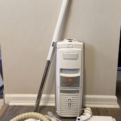 Aerus Electrolux Lux Classic C151G Canister Vacuum Works Great Used twice