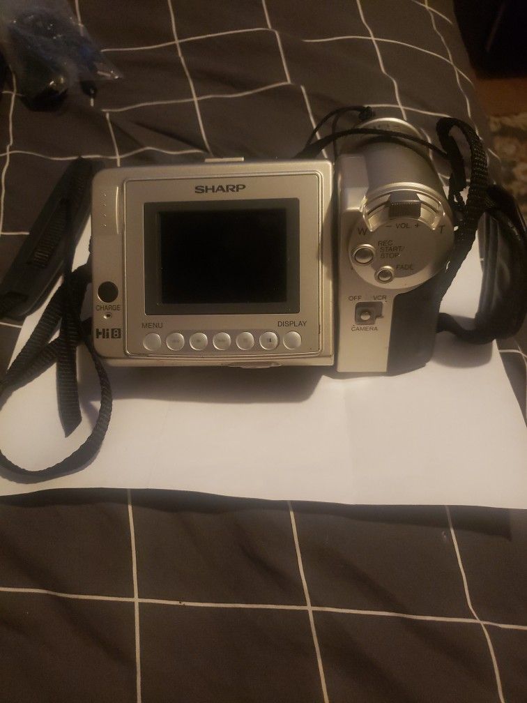 Sharp Camcorder Working With Accessories