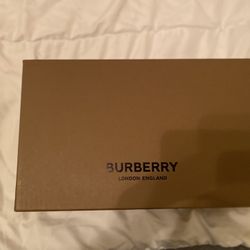 Burberry Shoes 