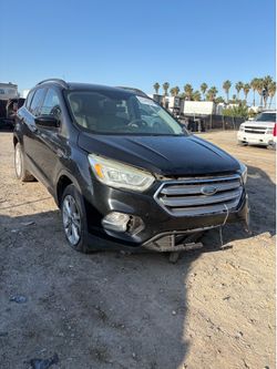 Auto Parts 2017 Ford Escape