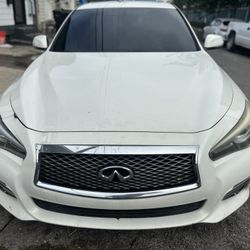 2014 Infiniti Q50