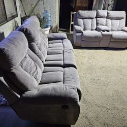 Grey Reclining Sofa Set / Juego De Sillones Reclinables