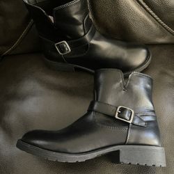Cat and Jack Boots 