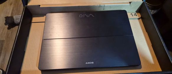 Sony VAIO Fit 14A SVF14N13CXB Laptop in Original Box