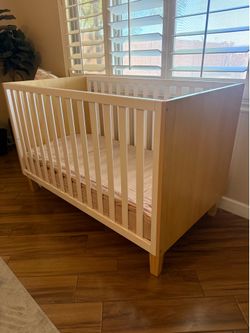 Delta Crib