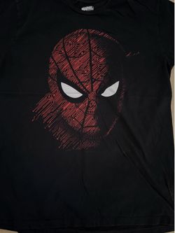 Marvel Spider-Man: Far From Home Tech Pattern Red Digital Circuit-Style Large