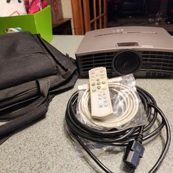 Mitsubishi ES100U Projector