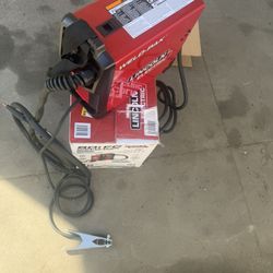 Lincoln Electric WELD-PAK 90i FC Flux-Cored Wire Feeder Welder (No Gas)