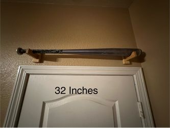 32” Easton Baseball Bat + Rack