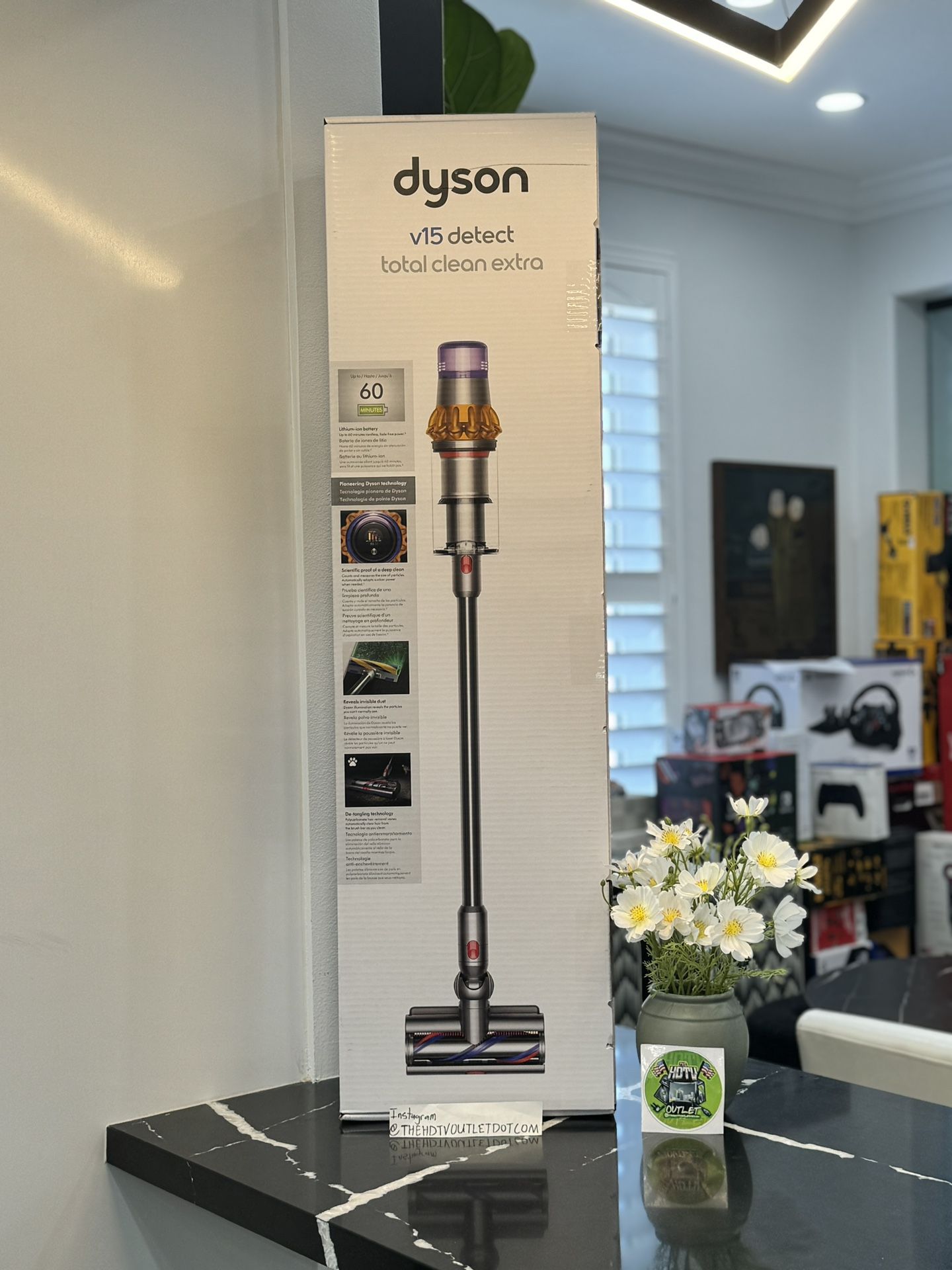 Dyson V15 Detect Total Clean Vacuum With 10 Accessories