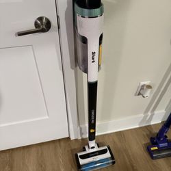 SHARK UZ565H Pro Cordless Vacuum