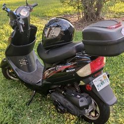 motorcycle Excellent Condition (Clean Title) 
