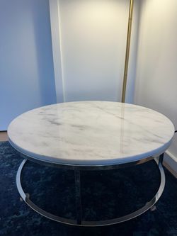 Modern Marble Coffee Table — Great Conditions