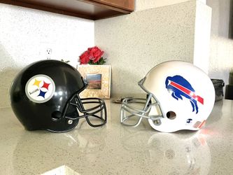 NFL Full Size Authentic Football Helmet Same As The Pros Use Pittsburgh  Steelers Brand New for Sale in Wellington, FL - OfferUp