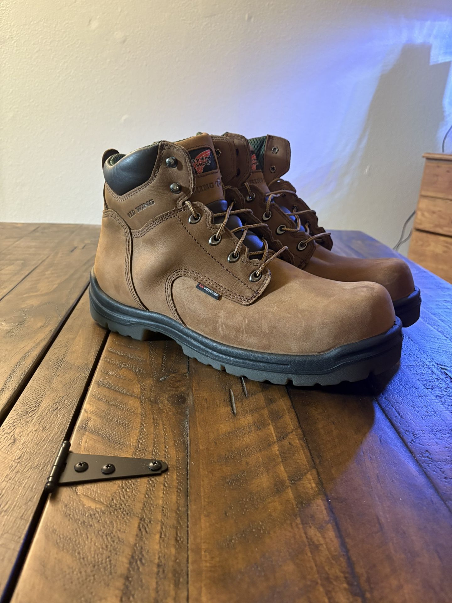 Red-Wing Boots (new)