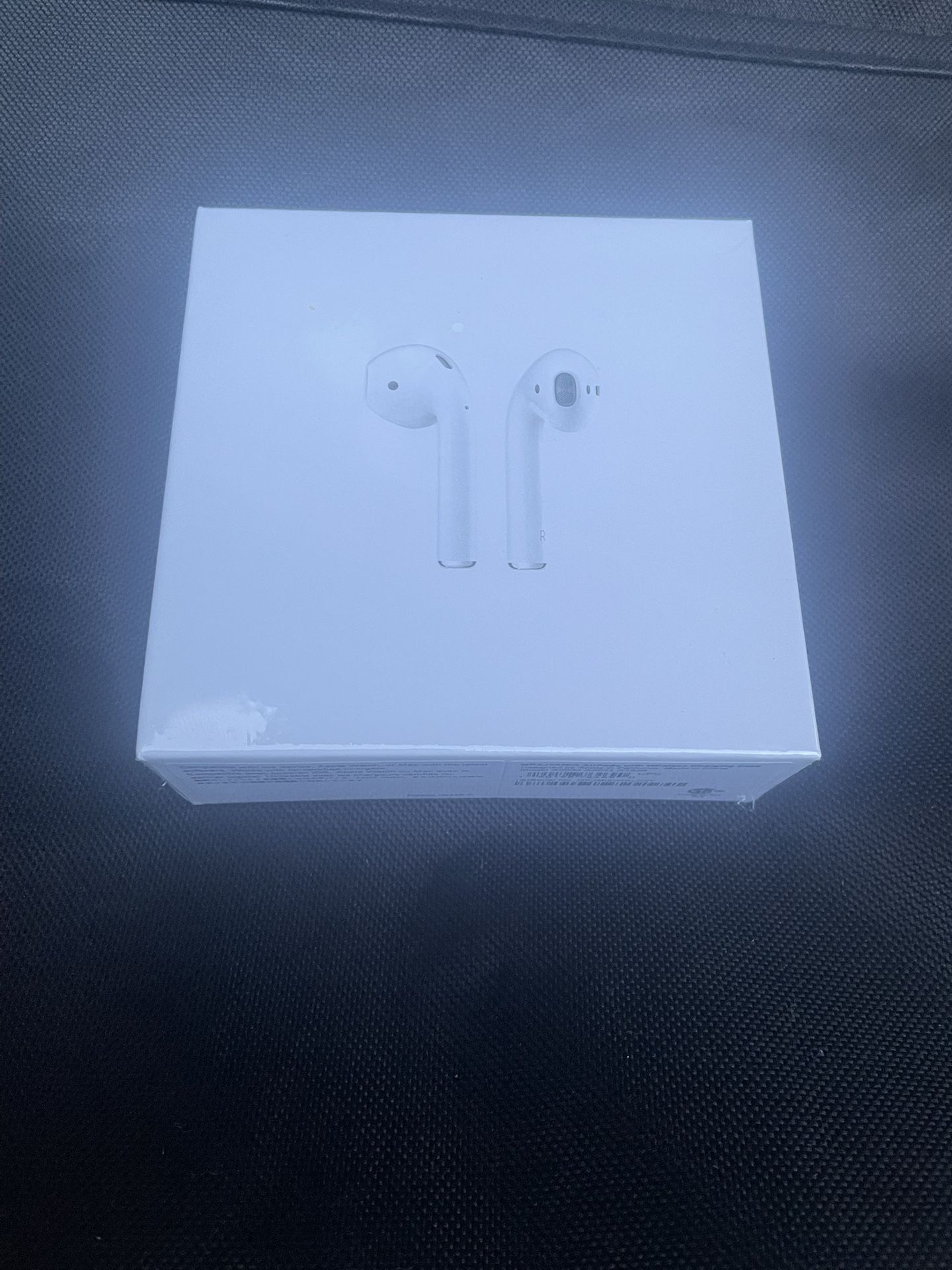 AirPods